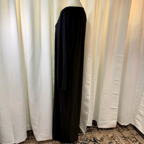 NWT Boohoo ‘Plus Premium Heavy Weight Slinky Long Sleeve Maxi Dress’ in Black 22 - Picture 11 of 14